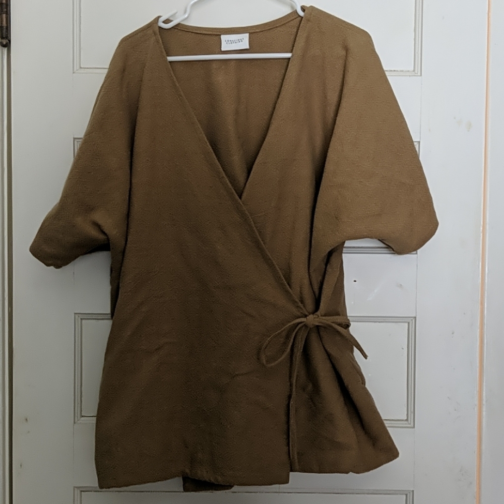 Conscious clothing wrap top